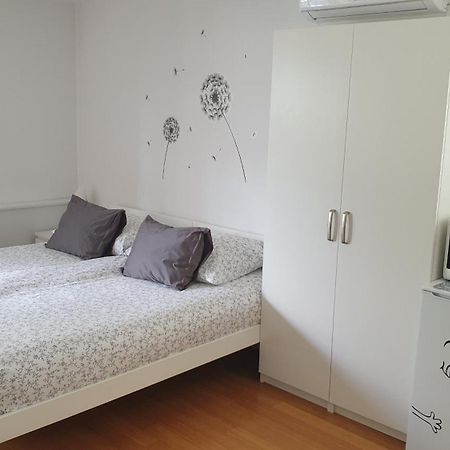 Studio Emma Ljubljana - Free Parking, Ac, Wifi Екстер'єр фото