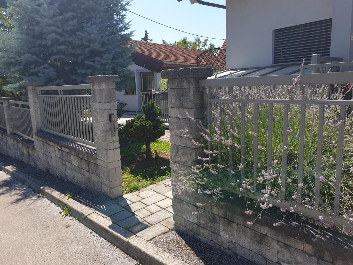 Studio Emma Ljubljana - Free Parking, Ac, Wifi Екстер'єр фото